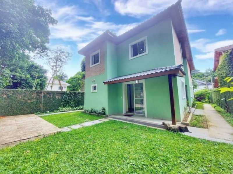 Casa de Condomínio à venda com 4 quartos, 360m² - Foto 1