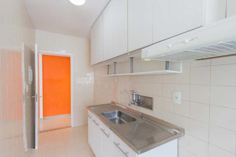 Apartamento à venda com 2 quartos, 58m² - Foto 2