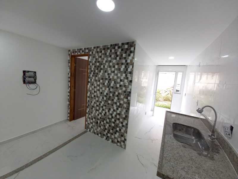 Casa de Vila à venda com 3 quartos, 94m² - Foto 18