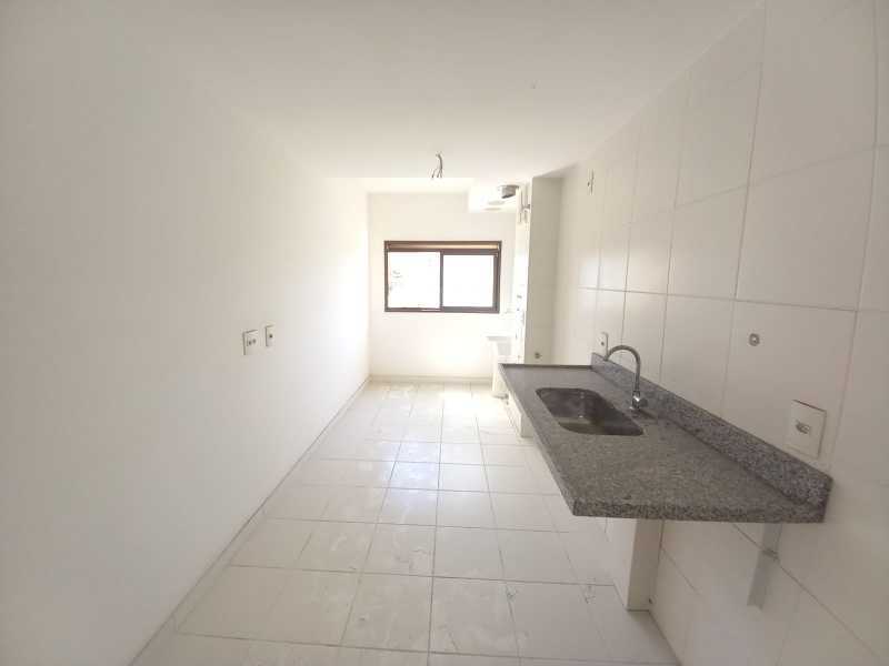 Apartamento à venda com 4 quartos, 96m² - Foto 3