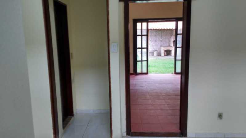 Casa de Condomínio à venda com 4 quartos, 200m² - Foto 5