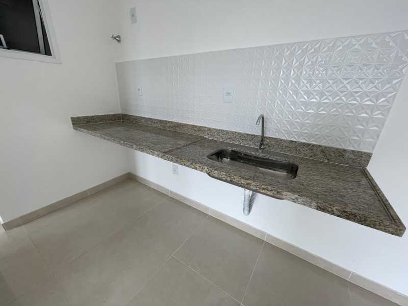 Apartamento à venda com 1 quarto, 38m² - Foto 11