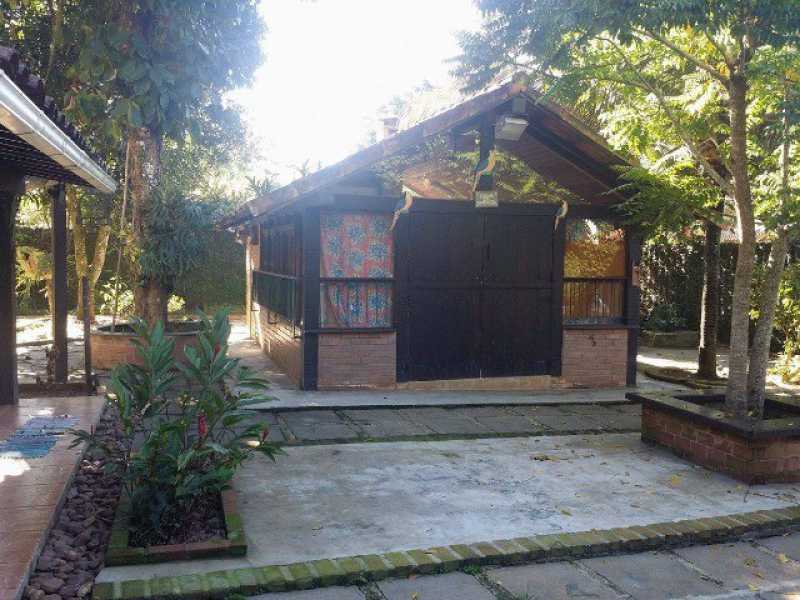 Casa de Condomínio à venda com 3 quartos, 540m² - Foto 2