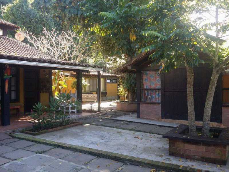 Casa de Condomínio à venda com 3 quartos, 540m² - Foto 4