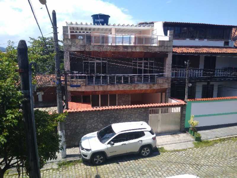 Casa de Condomínio à venda com 3 quartos, 250m² - Foto 1