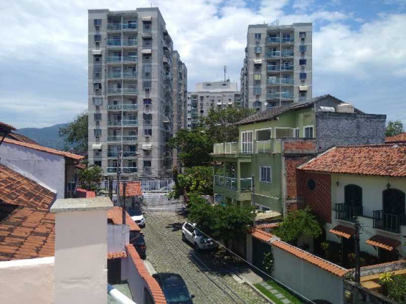 Casa de Condomínio à venda com 3 quartos, 250m² - Foto 3