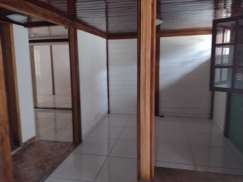 Casa à venda com 4 quartos, 300m² - Foto 9