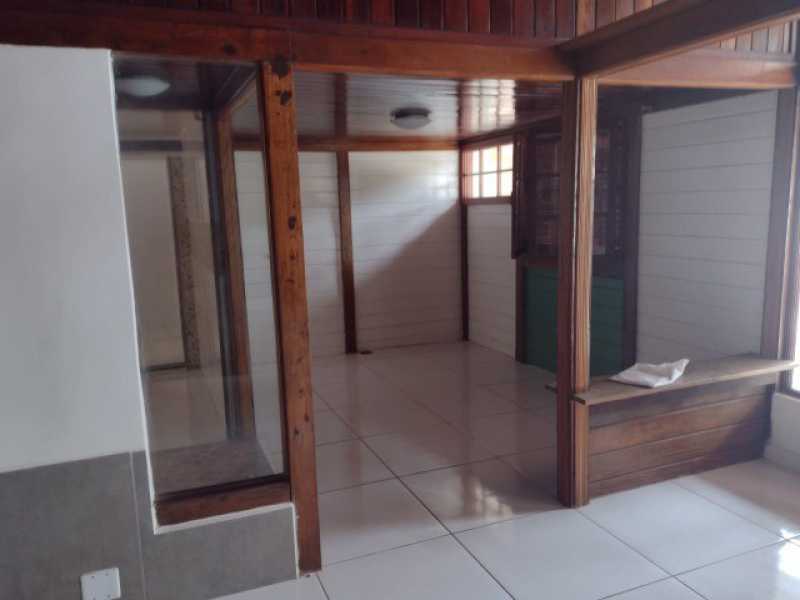 Casa à venda com 4 quartos, 300m² - Foto 14