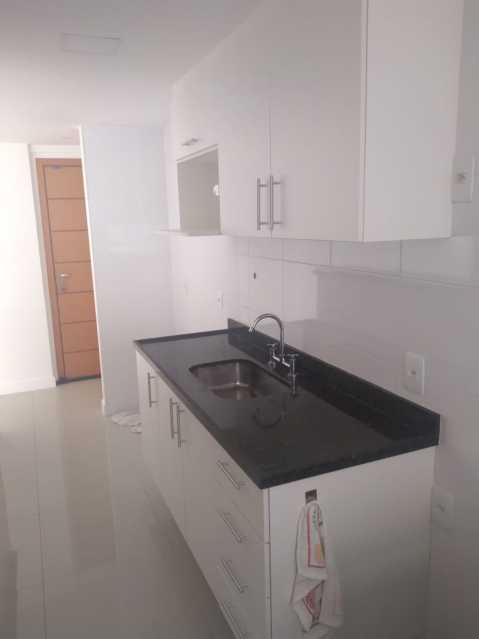 Apartamento à venda com 3 quartos, 82m² - Foto 3