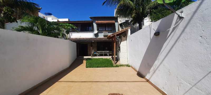 Casa de Condomínio à venda com 4 quartos, 200m² - Foto 25