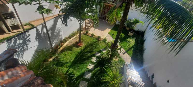 Casa de Condomínio à venda com 4 quartos, 200m² - Foto 28