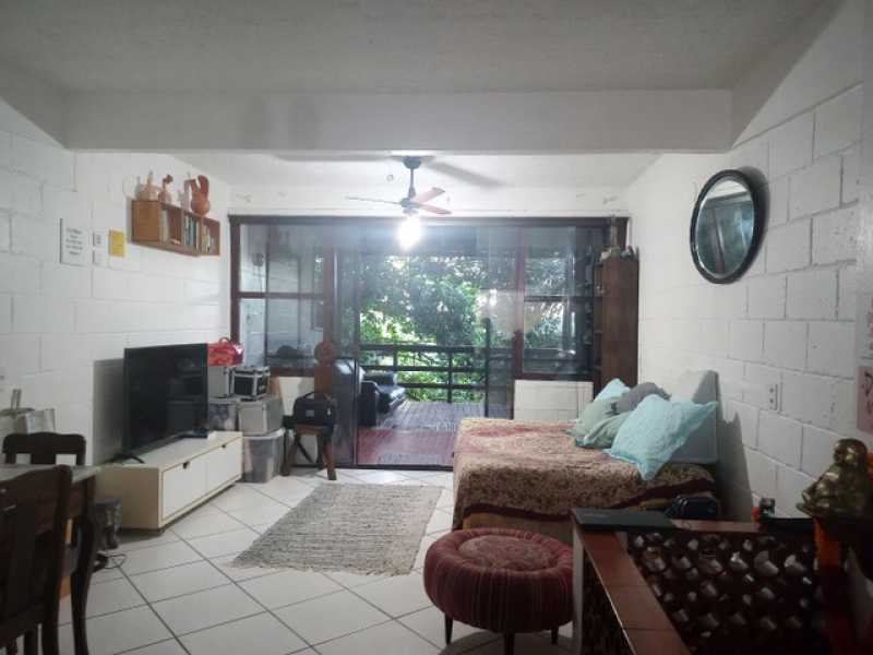 Casa de Condomínio à venda com 1 quarto, 80m² - Foto 2