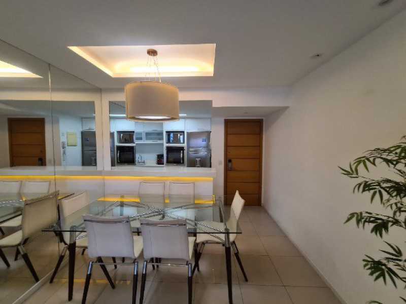 Apartamento à venda com 3 quartos, 86m² - Foto 12