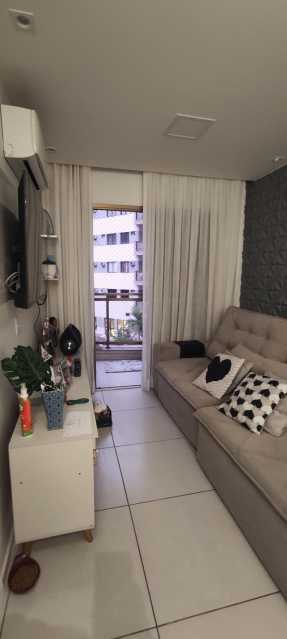 Apartamento à venda com 2 quartos, 60m² - Foto 6