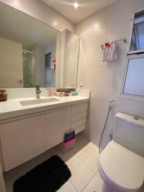 Apartamento à venda com 3 quartos, 117m² - Foto 11