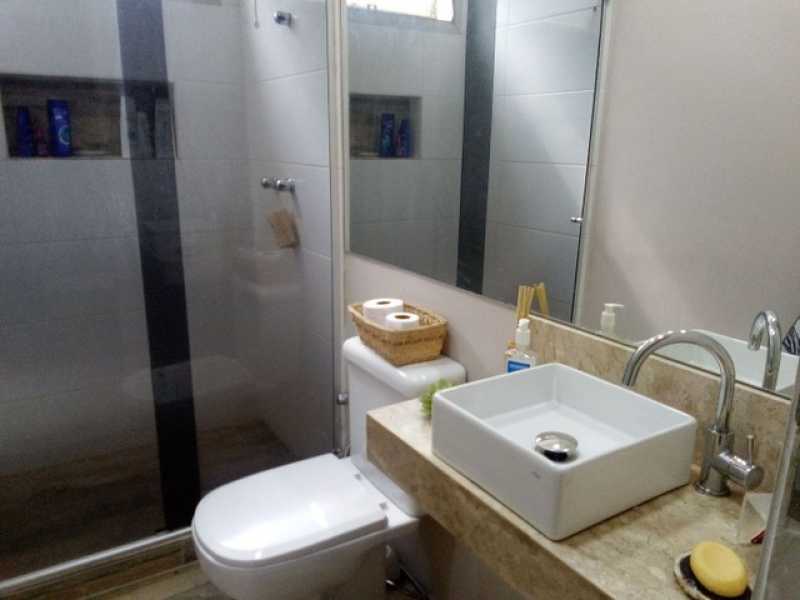 Apartamento à venda com 2 quartos, 83m² - Foto 2