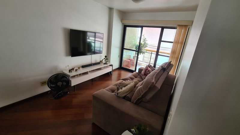 Apartamento à venda com 3 quartos, 90m² - Foto 12