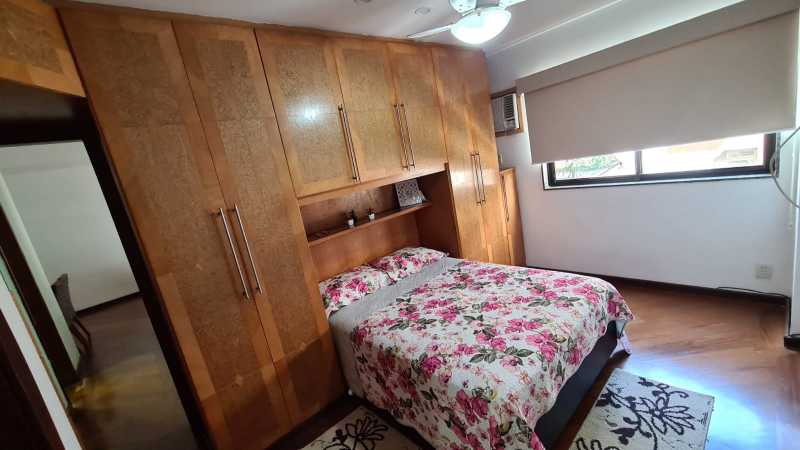 Apartamento à venda com 3 quartos, 90m² - Foto 13