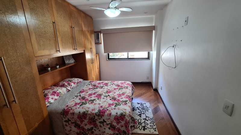 Apartamento à venda com 3 quartos, 90m² - Foto 28