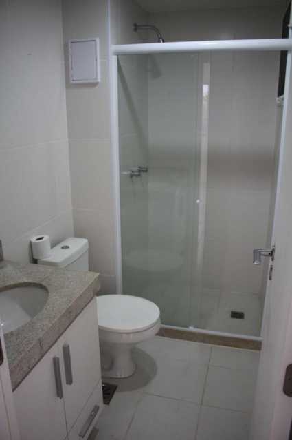 Apartamento à venda com 2 quartos, 100m² - Foto 11