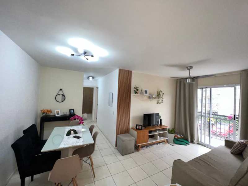 Apartamento à venda com 2 quartos, 62m² - Foto 5