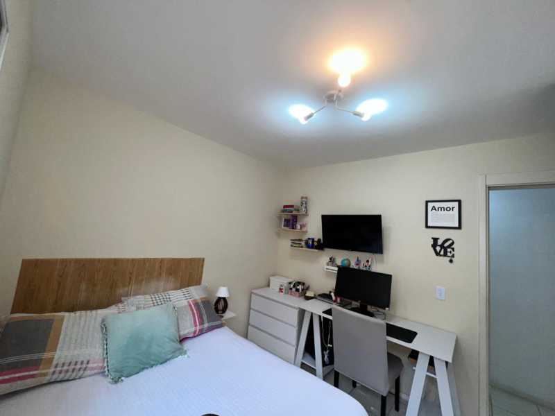 Apartamento à venda com 2 quartos, 62m² - Foto 13