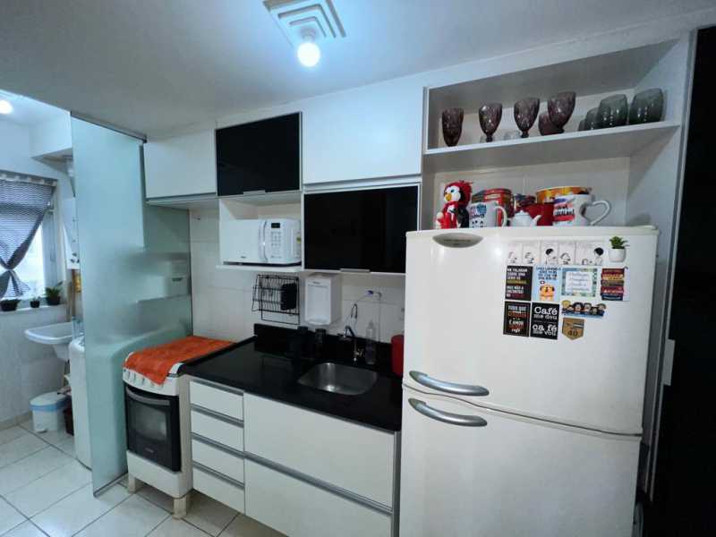 Apartamento à venda com 2 quartos, 62m² - Foto 24