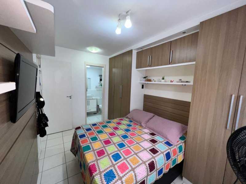 Apartamento à venda com 2 quartos, 62m² - Foto 17