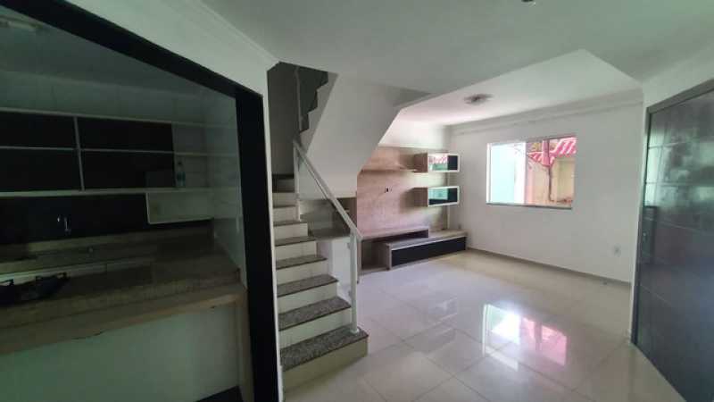 Casa à venda com 2 quartos, 121m² - Foto 8