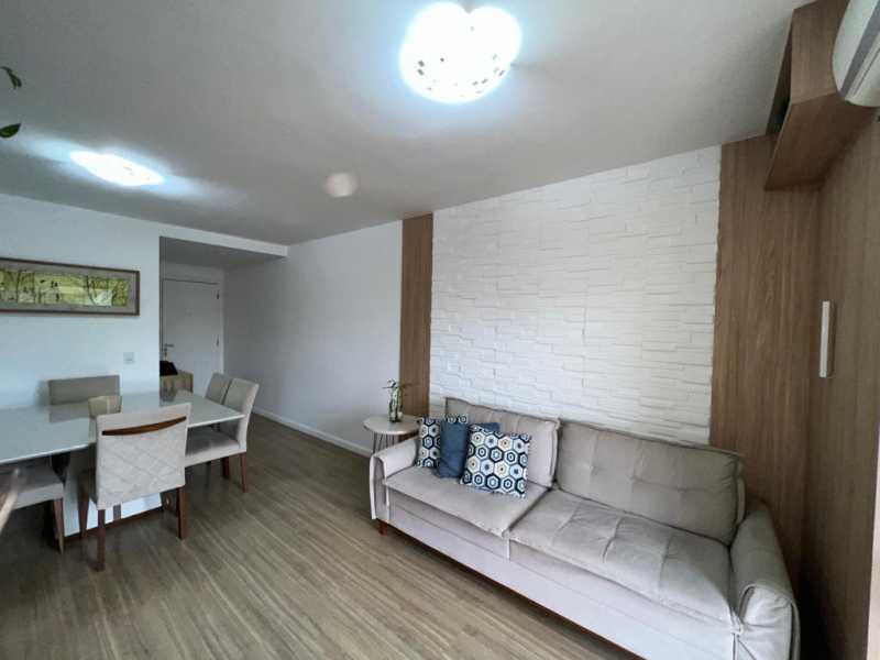 Apartamento à venda com 4 quartos, 97m² - Foto 4