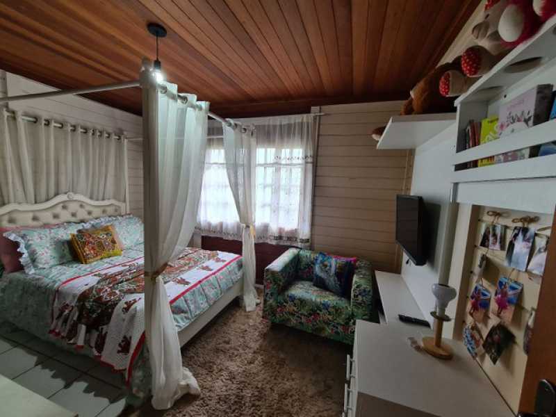 Casa de Condomínio à venda com 4 quartos, 180m² - Foto 19