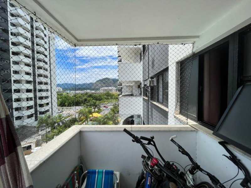 Apartamento à venda com 2 quartos, 72m² - Foto 14