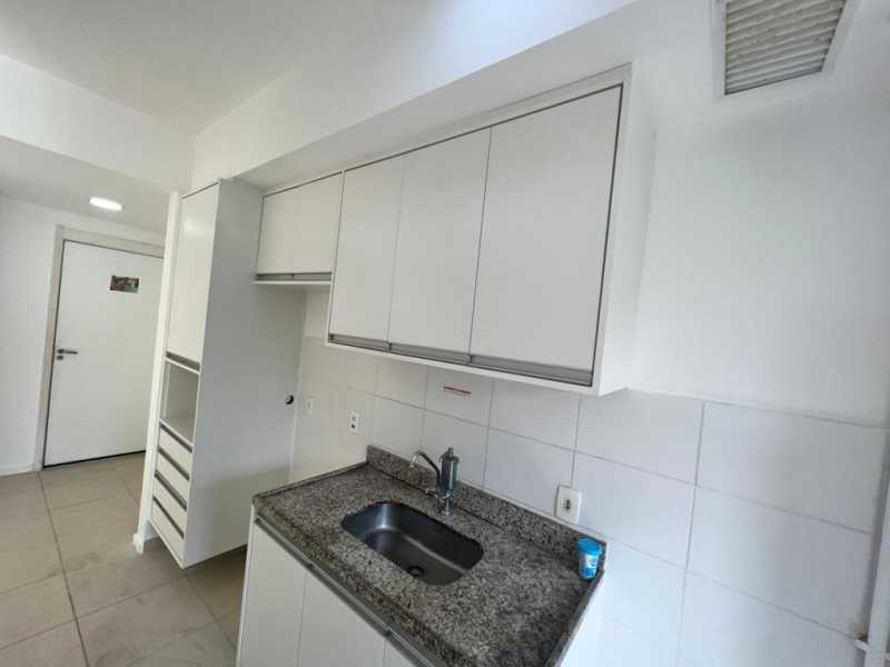 Apartamento à venda com 2 quartos, 89m² - Foto 18