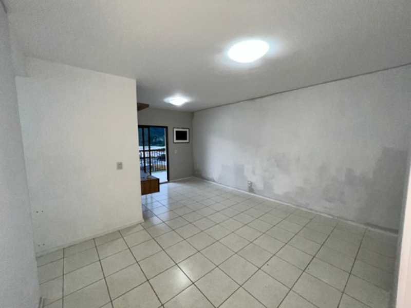 Apartamento à venda com 4 quartos, 96m² - Foto 2