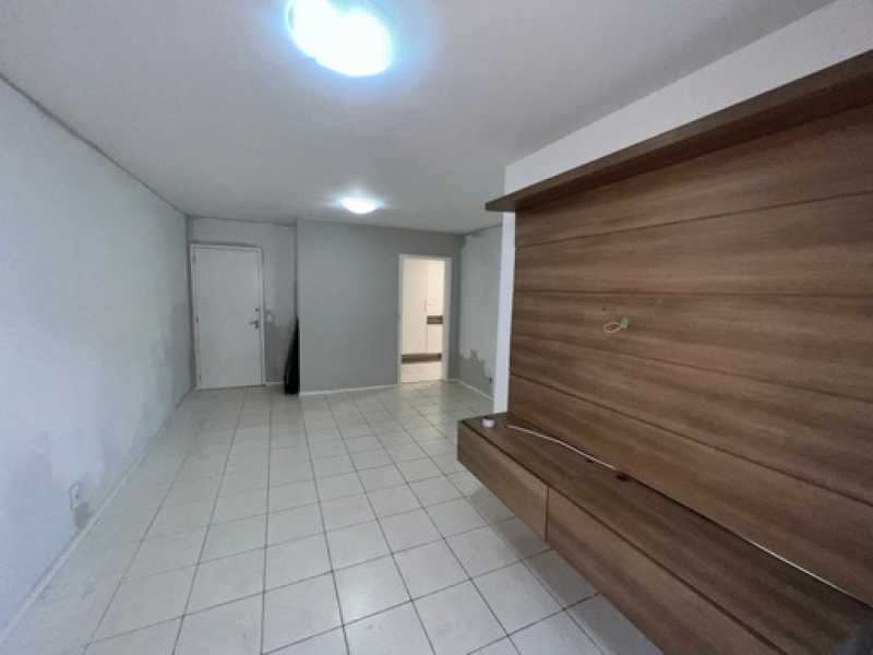 Apartamento à venda com 4 quartos, 96m² - Foto 3