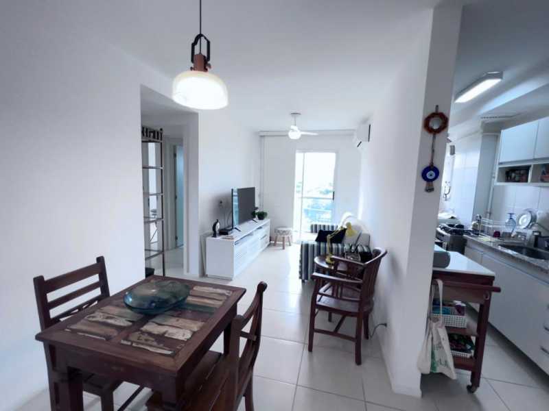 Apartamento à venda com 2 quartos, 60m² - Foto 8