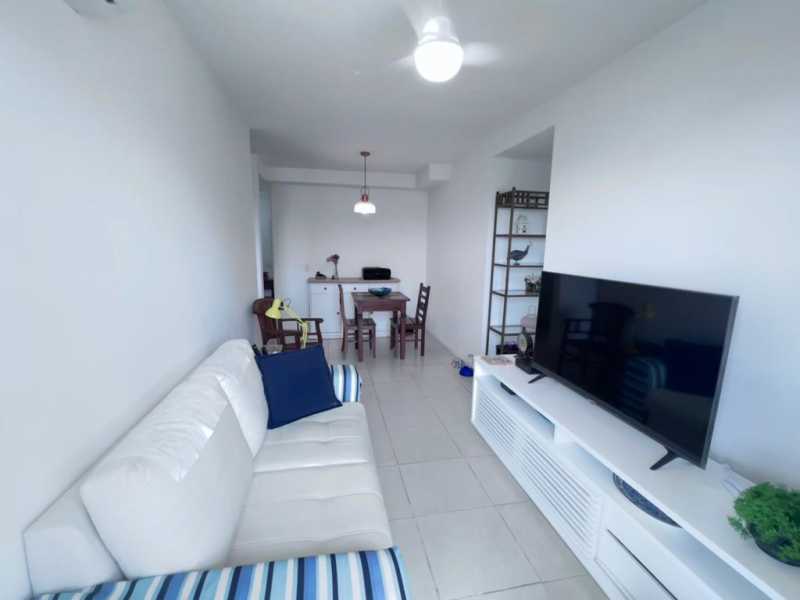 Apartamento à venda com 2 quartos, 60m² - Foto 13