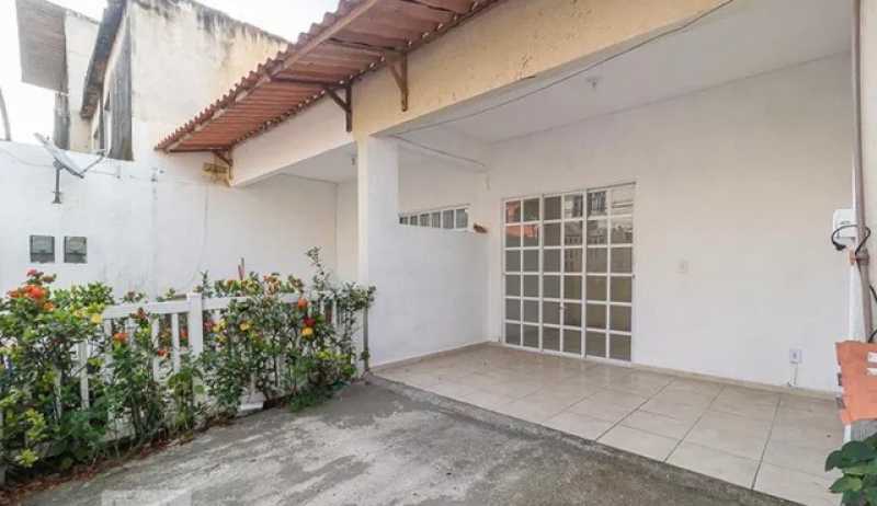 Casa de Condomínio à venda com 4 quartos, 160m² - Foto 1