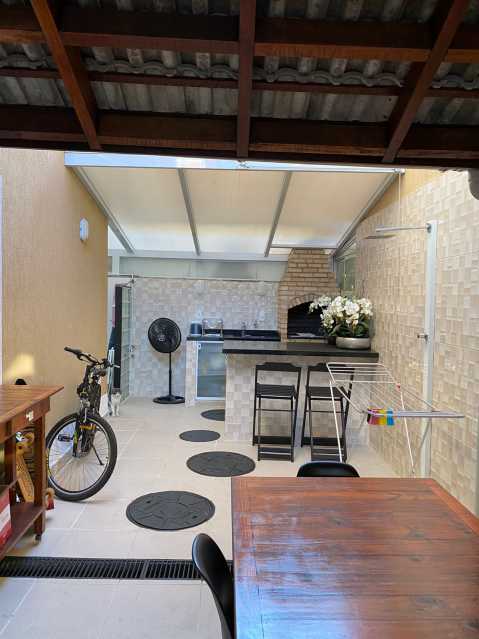 Casa de Condomínio à venda com 4 quartos, 162m² - Foto 3