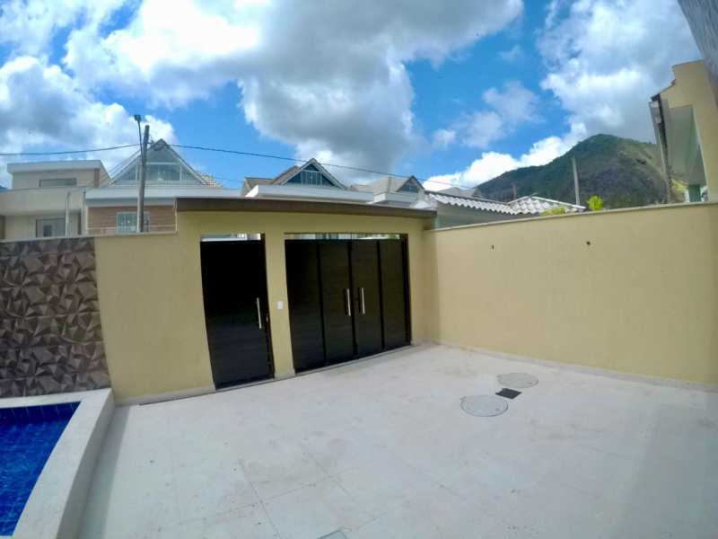 Casa de Condomínio à venda com 4 quartos, 233m² - Foto 24