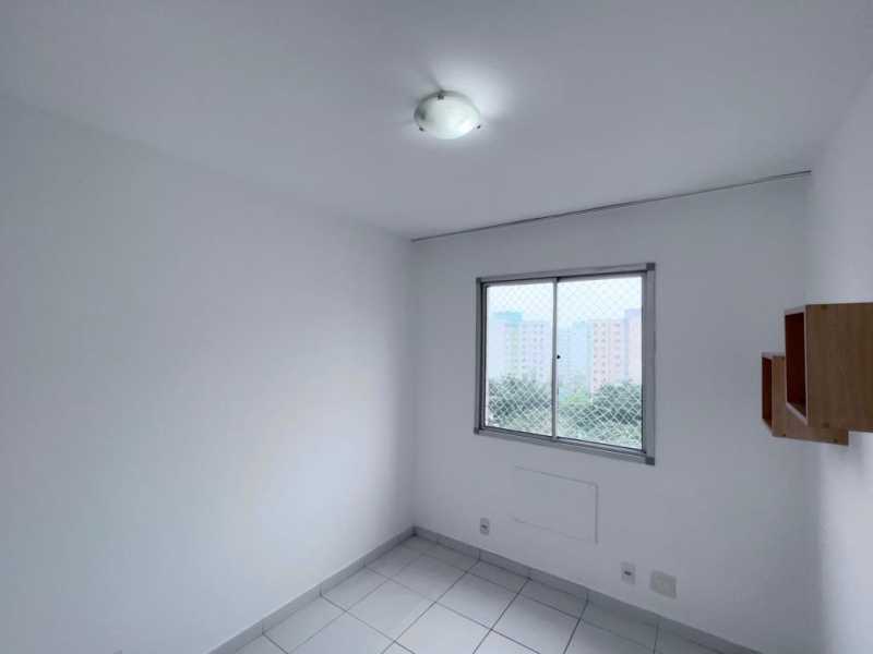 Apartamento à venda com 2 quartos, 60m² - Foto 18