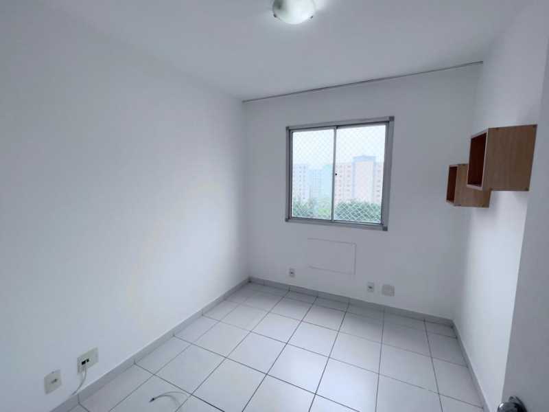 Apartamento à venda com 2 quartos, 60m² - Foto 21