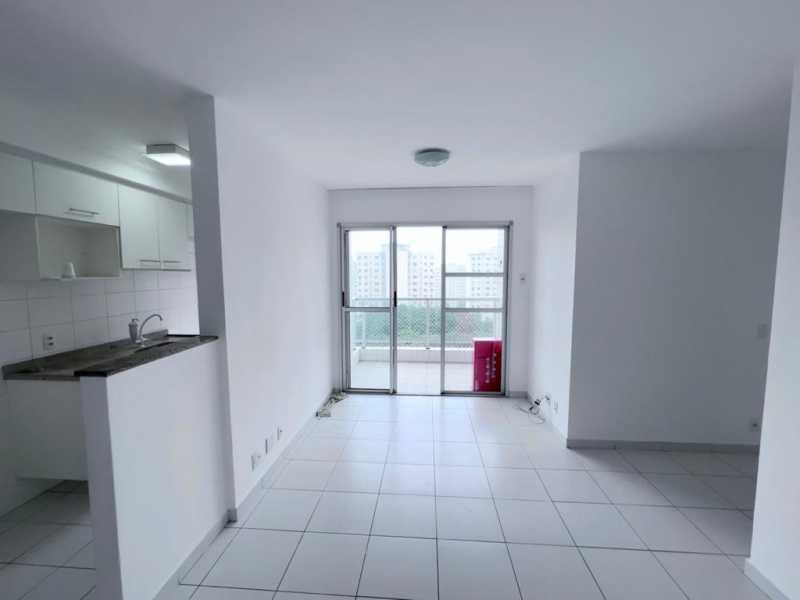 Apartamento à venda com 2 quartos, 60m² - Foto 25