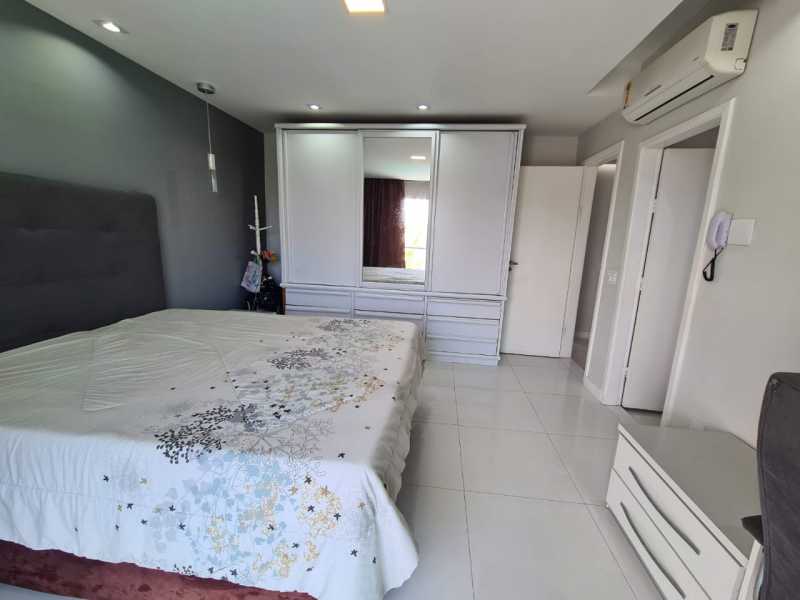 Casa de Condomínio à venda com 4 quartos, 180m² - Foto 20