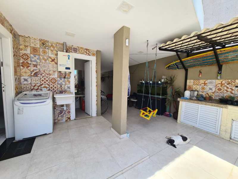 Casa de Condomínio à venda com 4 quartos, 180m² - Foto 29