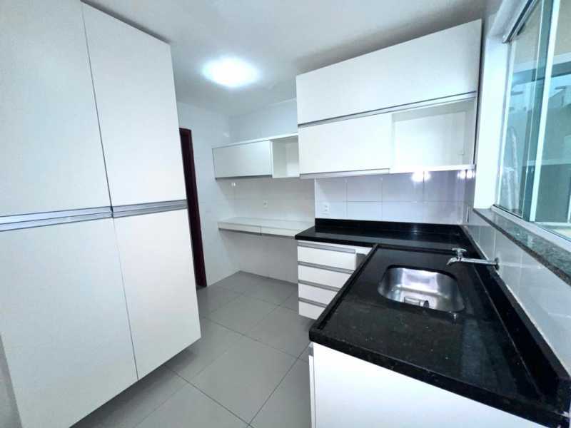 Apartamento à venda com 2 quartos, 80m² - Foto 23