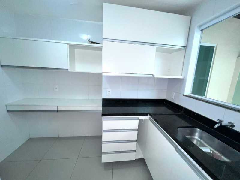 Apartamento à venda com 2 quartos, 80m² - Foto 25