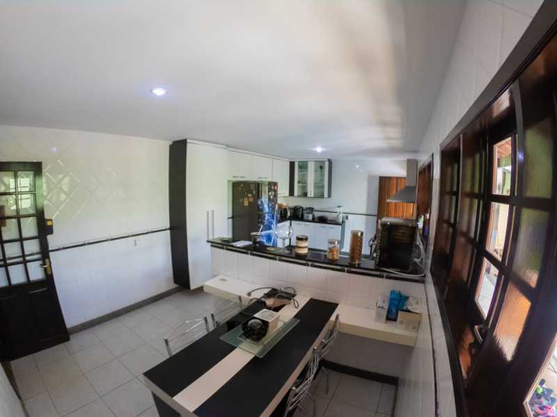 Casa de Condomínio à venda com 4 quartos, 363m² - Foto 16