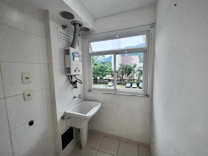 Apartamento à venda com 3 quartos, 67m² - Foto 3