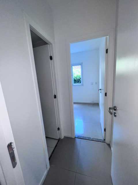 Apartamento à venda com 2 quartos, 64m² - Foto 14